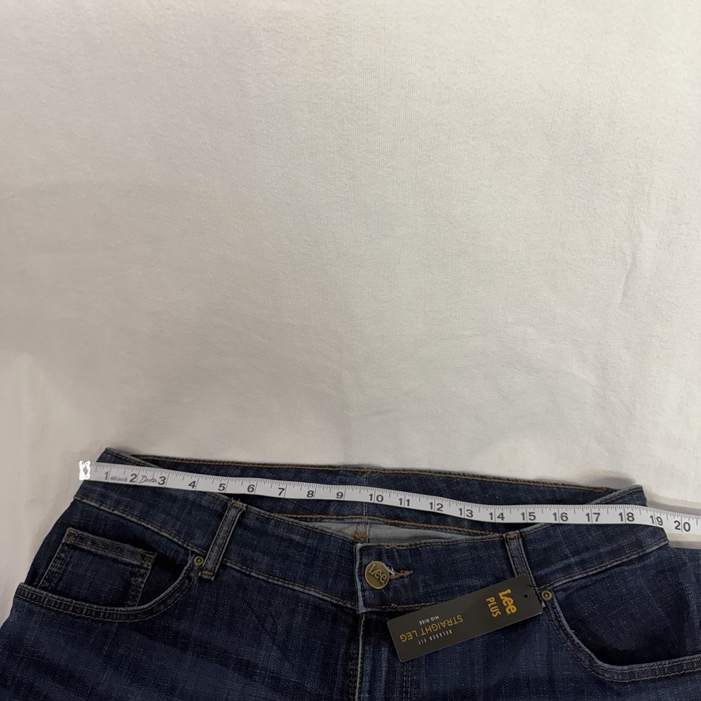 Lee Women's Blue Relaxed Fit Straight Leg Mid Rise Jeans Plus Sz 16/18 - Picture 12 of 13